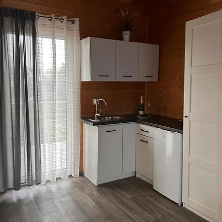 Eden Domki, I Apartamento Jastrzębia Góra