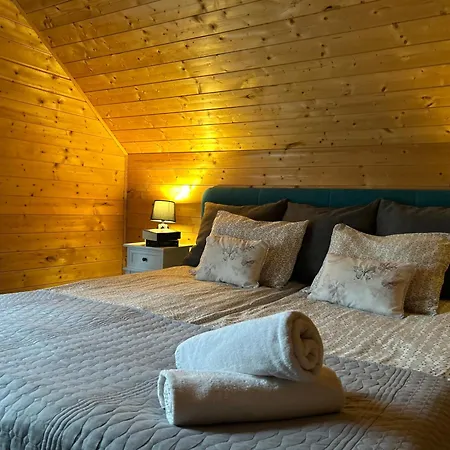 Eden Domki, I Jastrzębia Góra