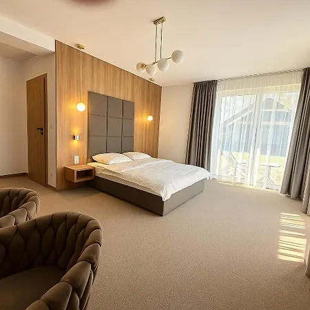 Eden Domki, I Jastrzębia Góra