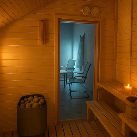 Eden Domki, I Apartman